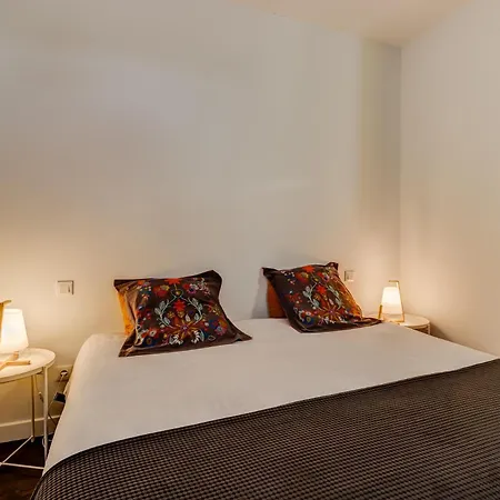 La Goulue, Duplex Gare アパート *